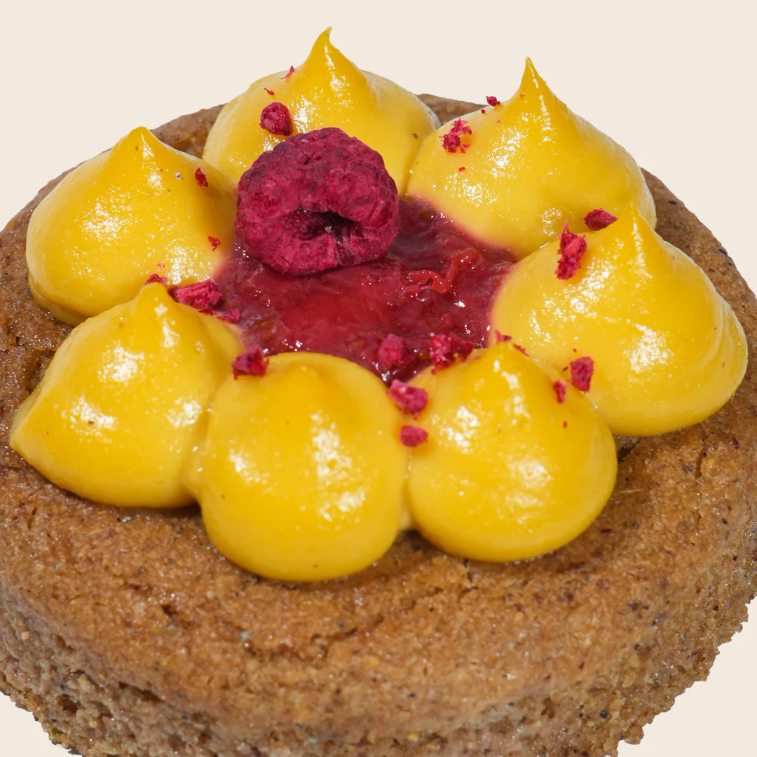 Mango & Strawberry Cream Cake - Image 2